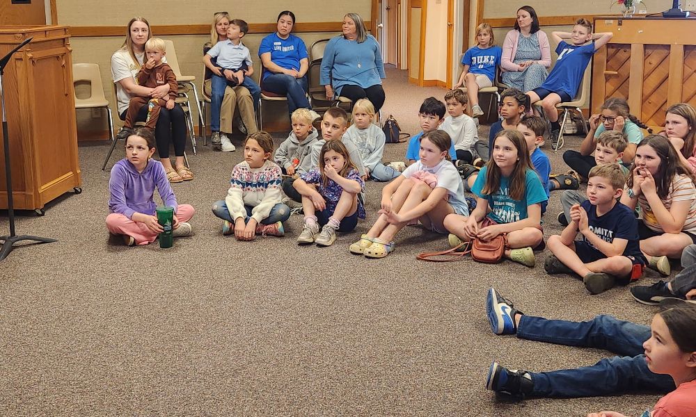 Area children gather to help fill Weekend Backpacks - JustServe